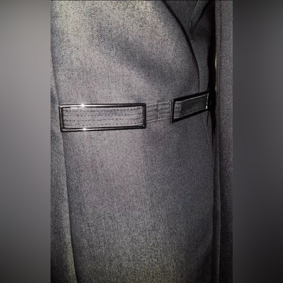 Lena Gabrielle Pant-Suit Set. Metallic Grey. Size 8. - Picture 2 of 8